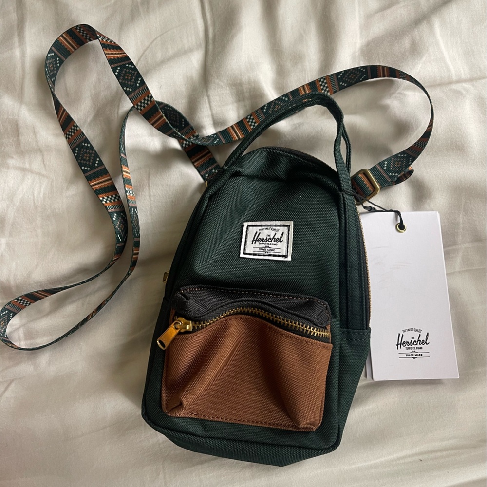 Herschel Supply Company Nova Crossbody - Scarab/Black/Saddle